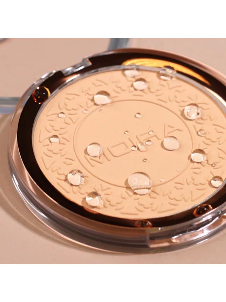 Polvo compacto a prueba de agua Moira Cosmetics Ligth Medium