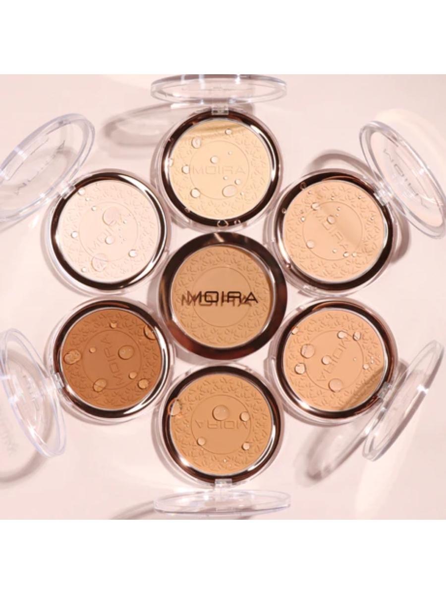 Polvo compacto a prueba de agua Moira Cosmetics Ligth Medium