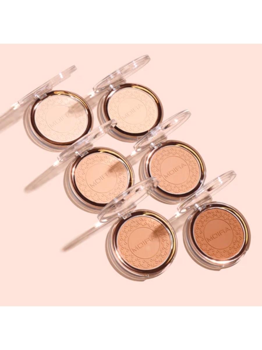 Polvo compacto a prueba de agua Moira Cosmetics Ligth Medium