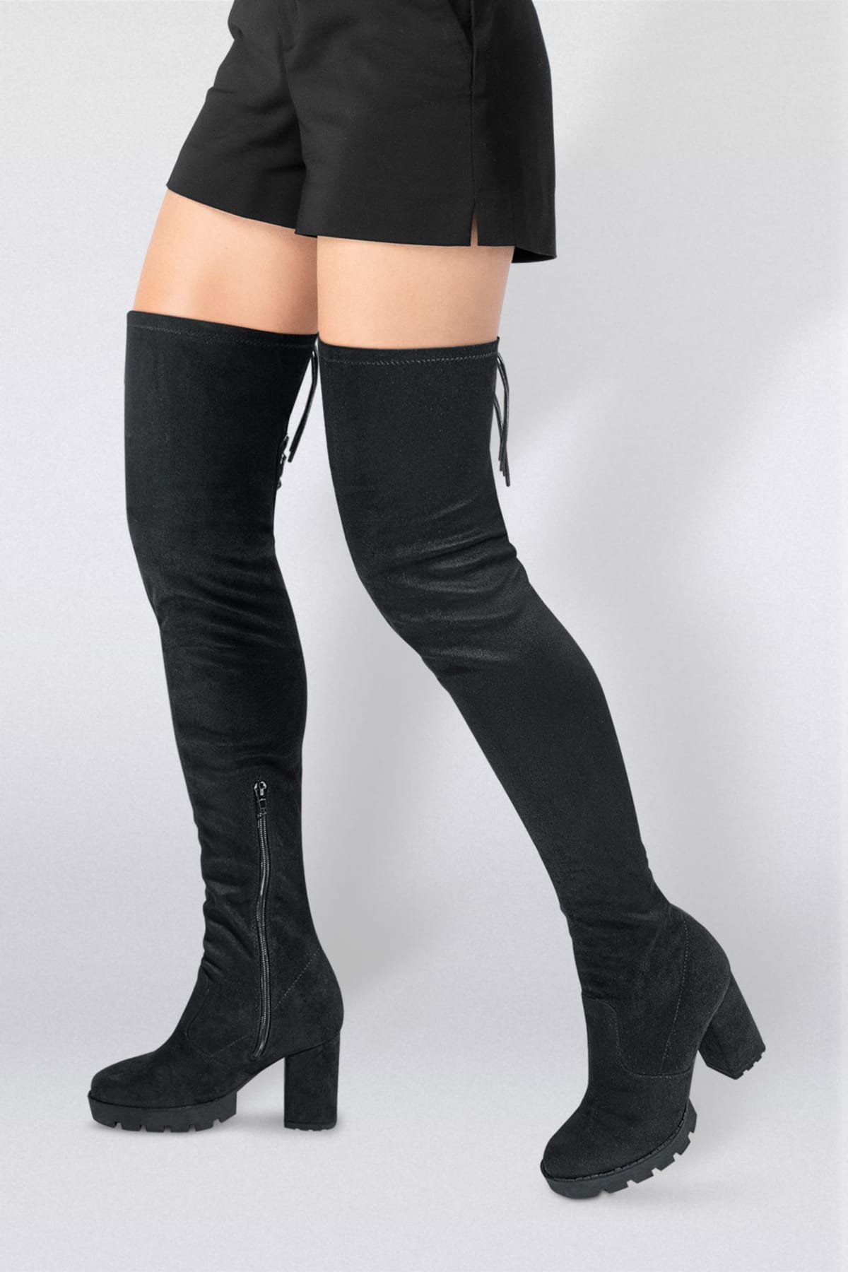 Bota extra larga de tacón, suela track, color negro, marca Sao Paulo, mod. 1043526