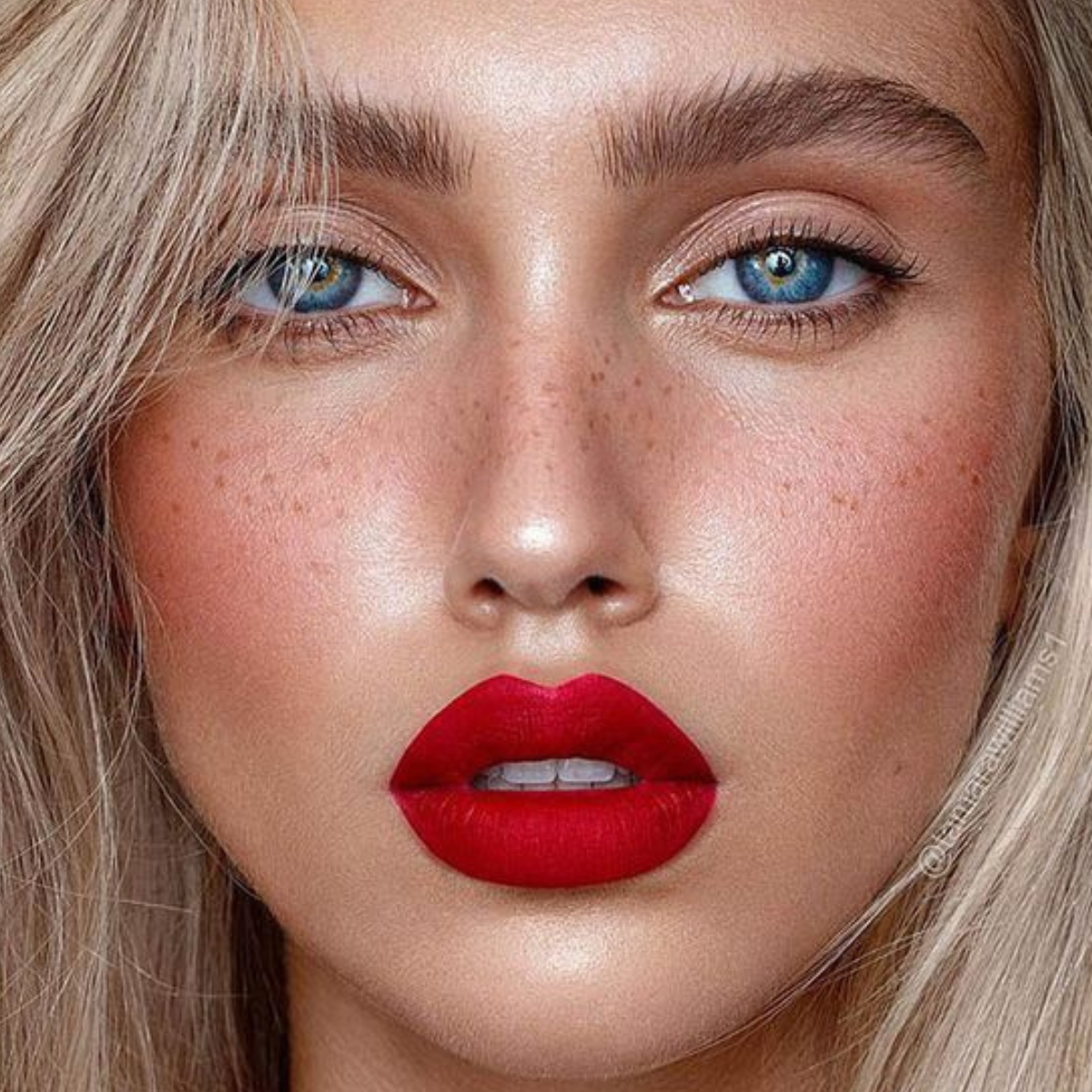 Labial líquido mate Sahara 6G Kenia Vergara