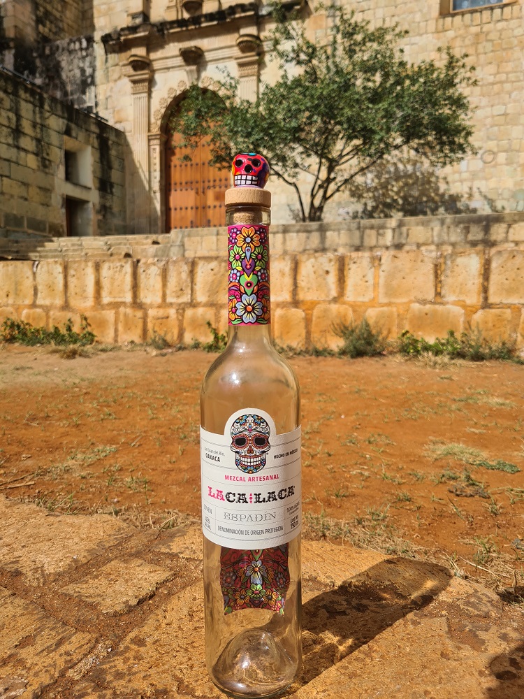 Mezcal Artesanal Laca Laca 100% Agave Espadín Joven 750ml.