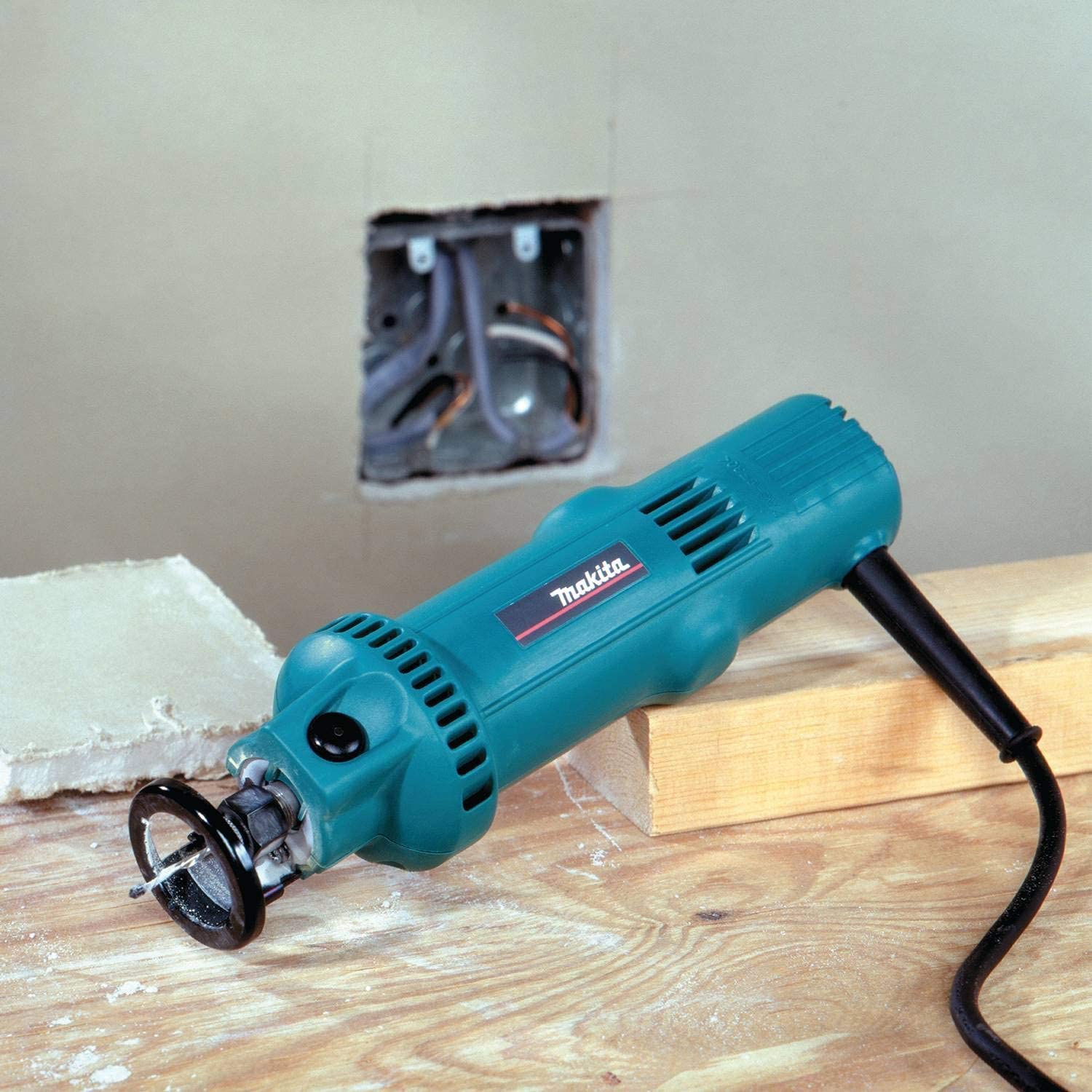 Multicortador Makita 3706
