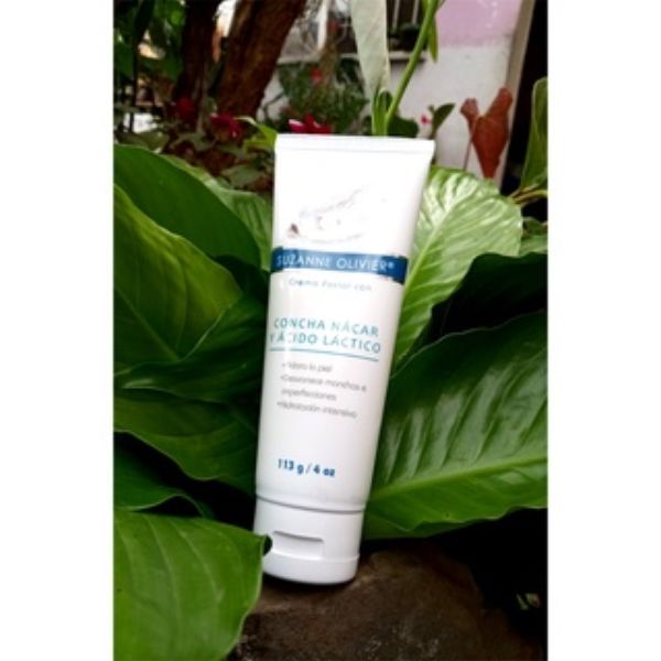 CREMA FACIAL ACLARANTE CONCHA NACAR Y ACIDO LACTICO SUZANNE OLIVIER 113 GR