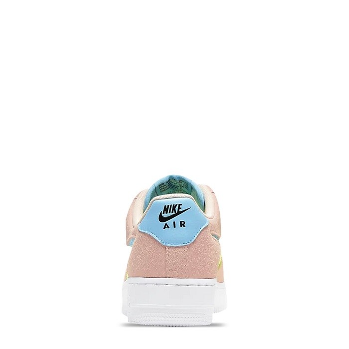 Tenis Nike Air Force 1 07 coral con verde originales CJ1647 600