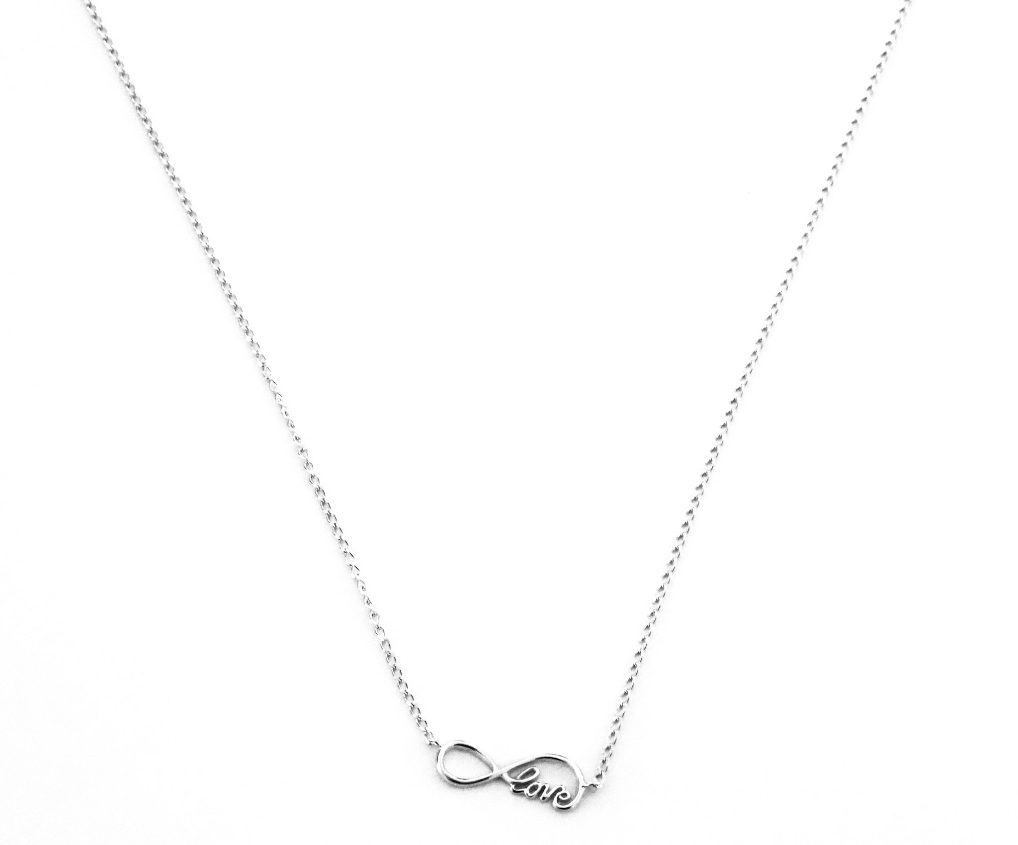 Collar infinito love 