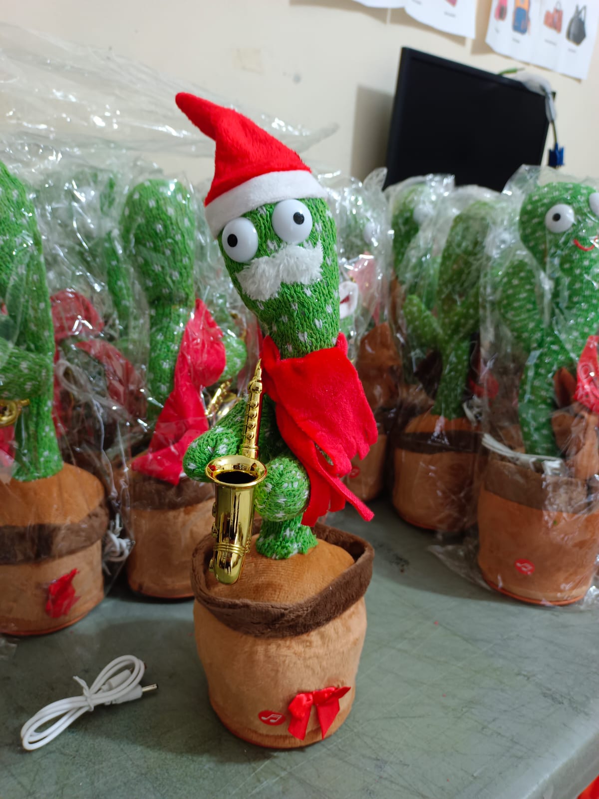 Juguete De Peluches De Cactus Bailando Cantando Bailador Imitador Santa Claus