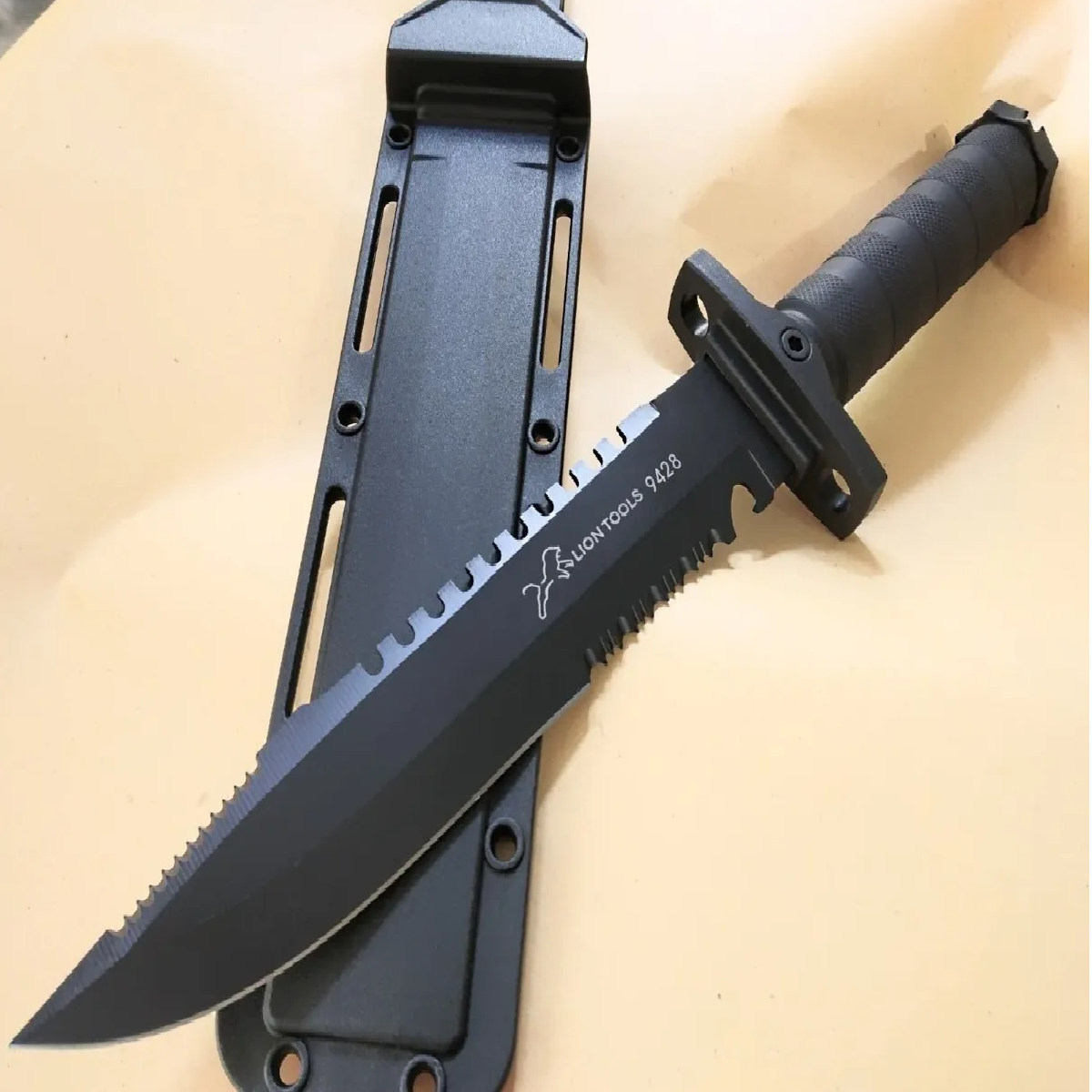 Cuchillo Militar Tactico de supervivencia