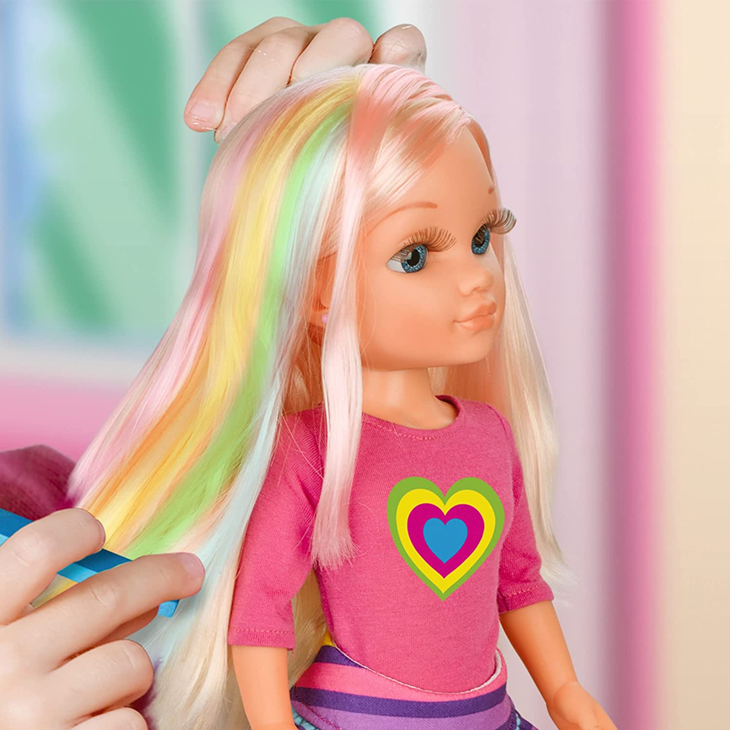 Pintando Arcoiris Nancy De Mechas Barbie Nancy Se Pinta El Pelo