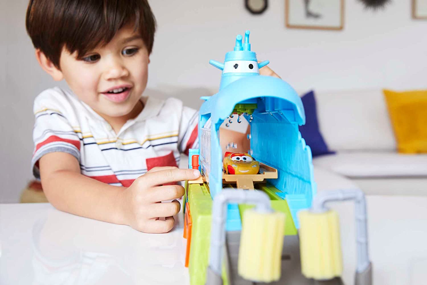 Disney Pixar Cars Autolavado de la Ballena Set de Juego para niños a Partir de 4 años