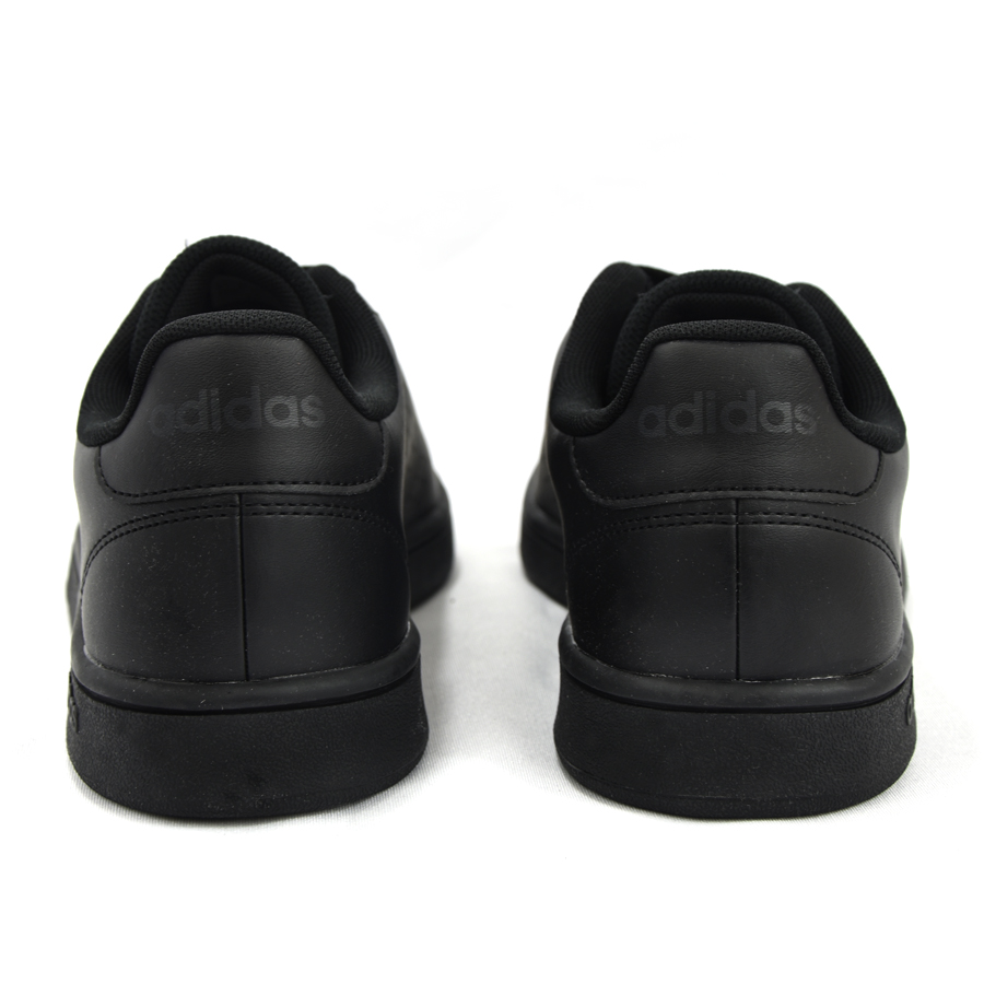 Tenis Adidas Advantage Monocromo