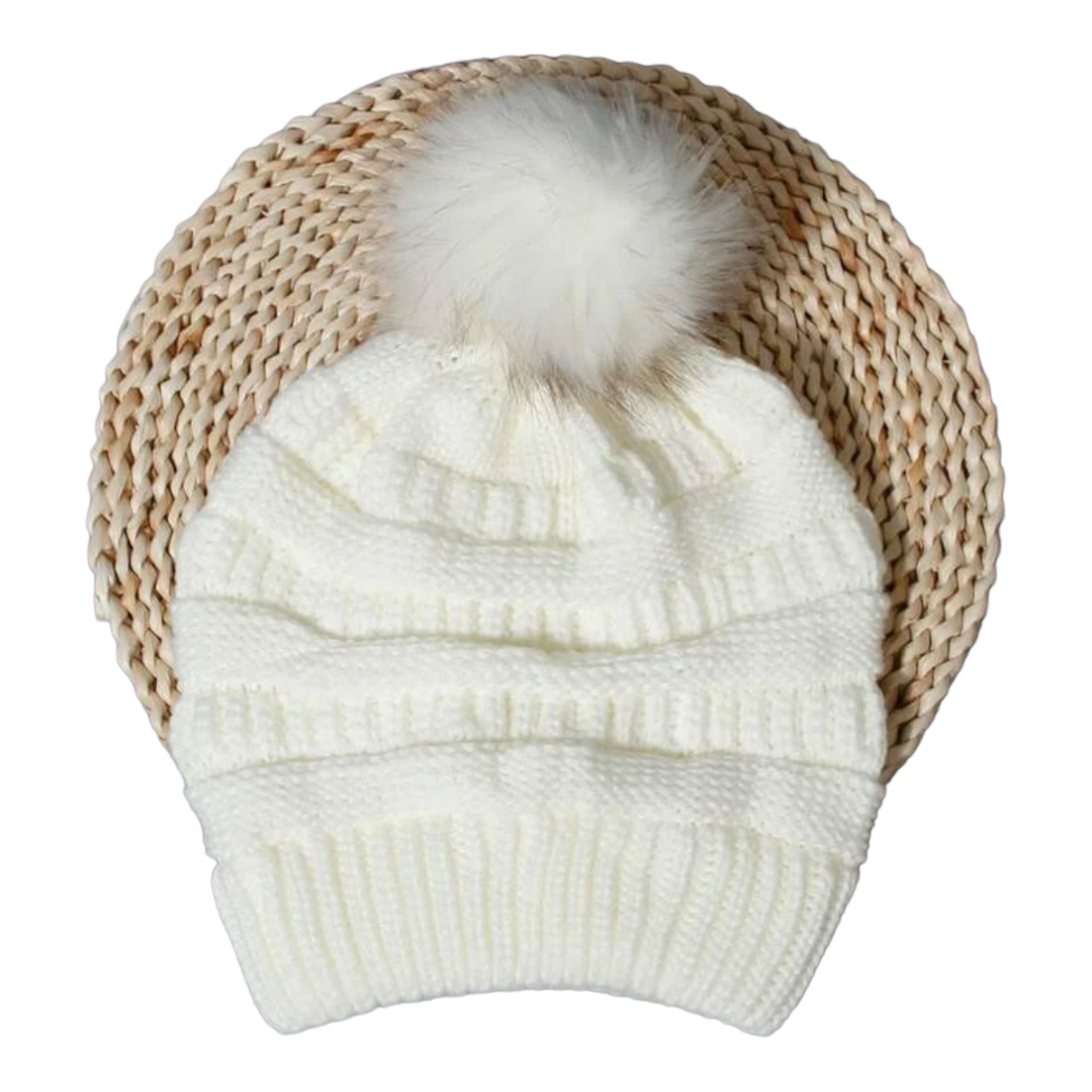 Gorro Invernal Tejido De Punto Con Pompón Para Mujer.