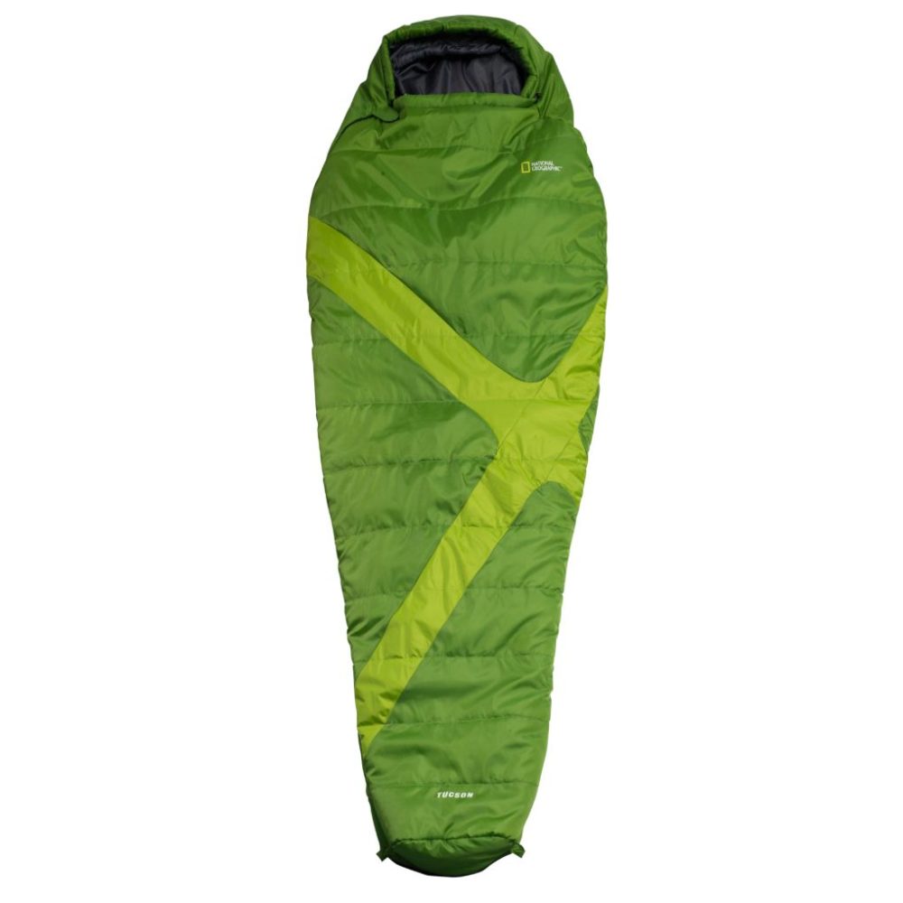 Casa de campaña, sleeping verde, bolsa seca y manta termica