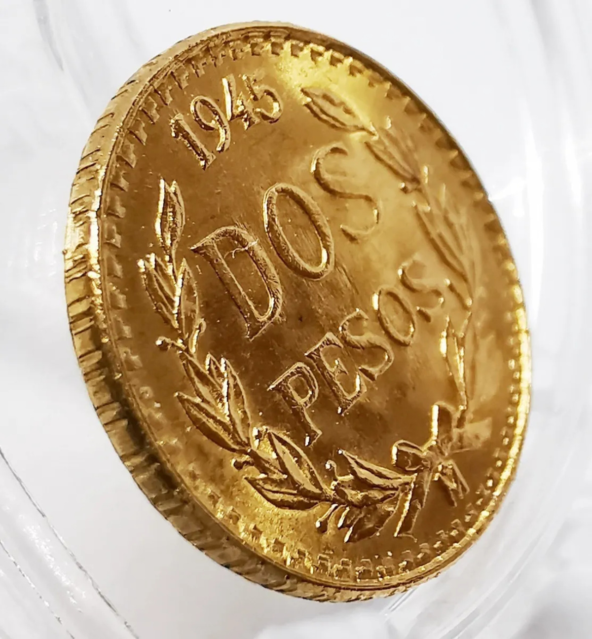 Moneda de oro 2 Pesos oro hidalgo En Su Capsula.
