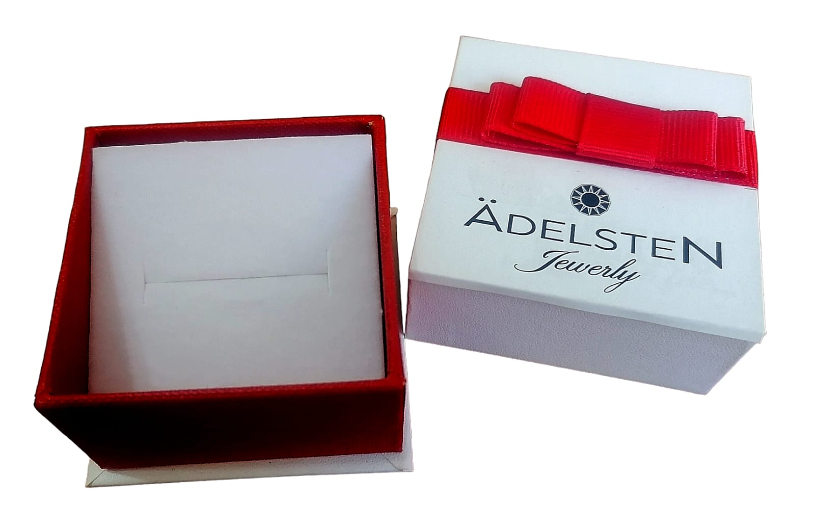 Anillo ADELSTEN Corazón Rojo en Chapa de Rodio Ajustable SWAROVSKI ELEMENTS INCLUYE DE REGALO ARETES DIAMOND Y CAJA PARA REGALO