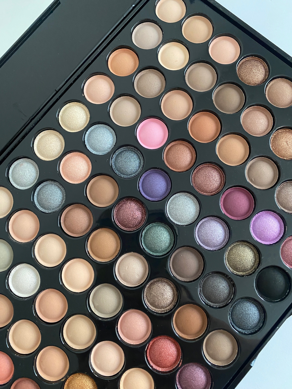 Paleta De Sombras 88 Tonos Neutros Básica Maquillaje