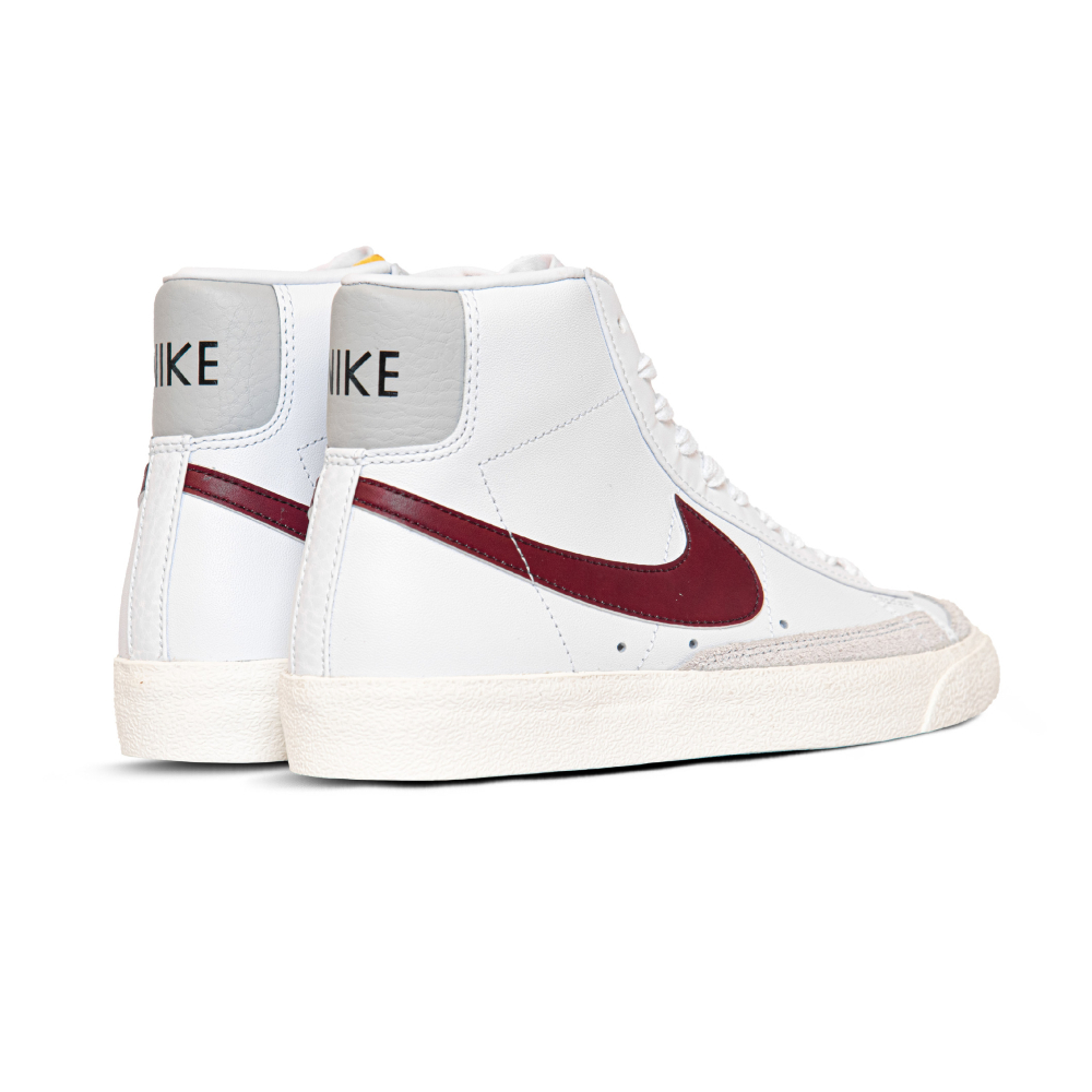 TENIS CASUAL NIKE BLAZER MID "77 VNTG BLANCO/ROJO DE HOMBRE BQ6806-120