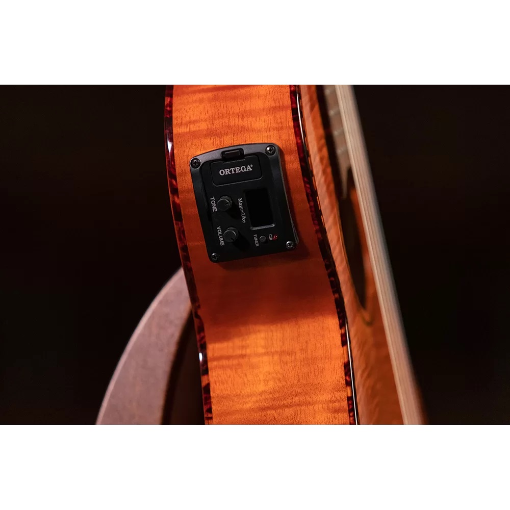 Guitarlele Ortega Guitars Tiger Flamed Con Funda