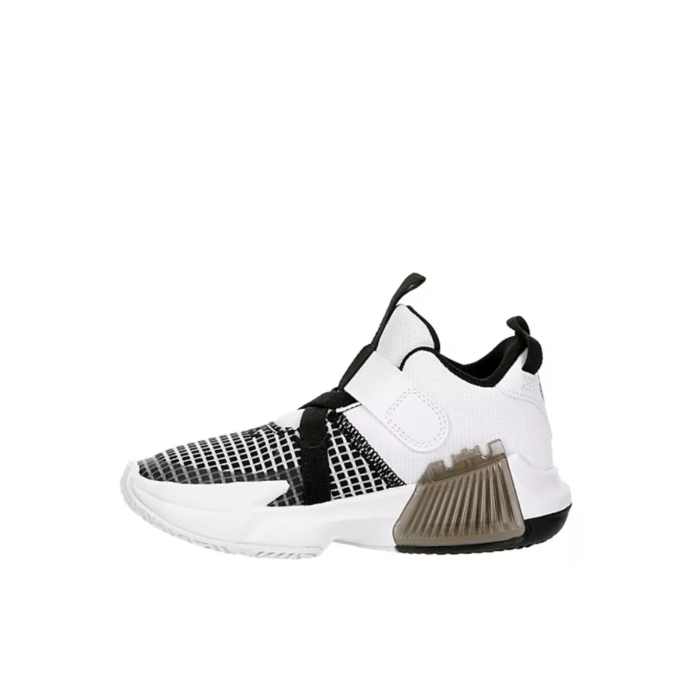 Tenis Nike Lebron Witness VII blanco para niño dq8647-100