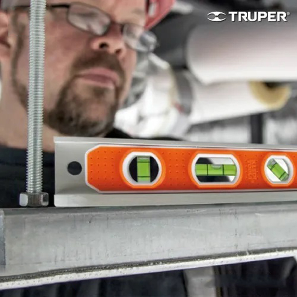 Nivel torpedo de 9" magnético cuerpo de ABS, Truper