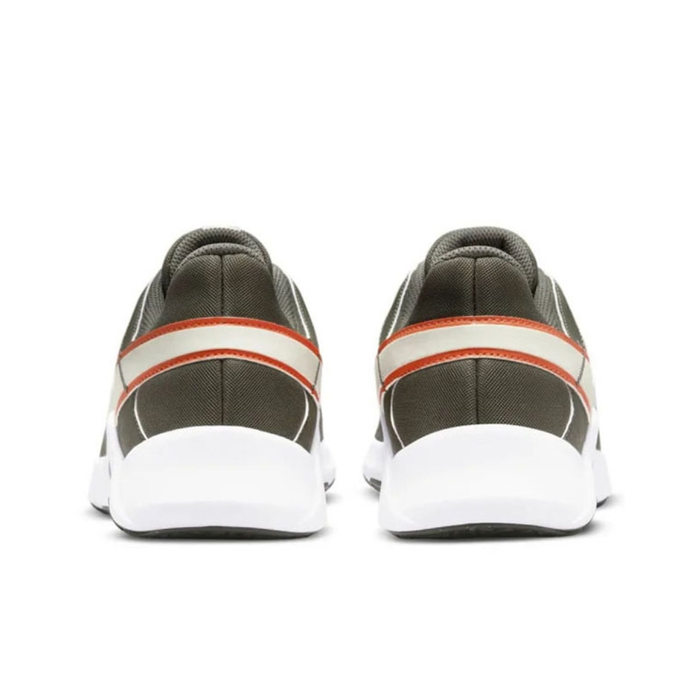 TENIS NIKE LEGEND ESSENTIAL 2 VERDE OLIVO/HOMBRE CQ9356-300