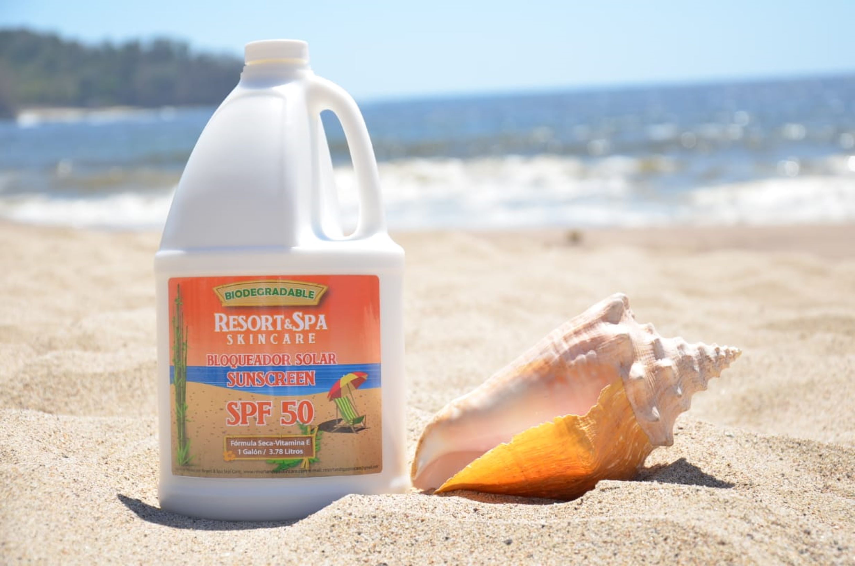 Galón de Bloqueador Solar SPF 50 4 Litros Biodegradable, Orgánico y Natural 