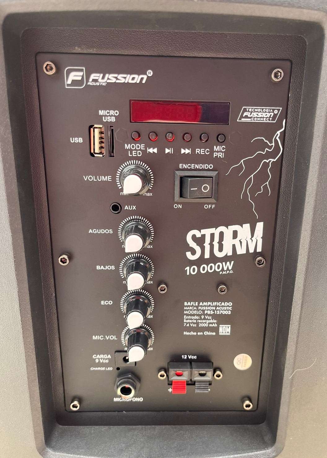 Bafle Fussion Acustic Storm PBS-157003 De 15 Pulgadas - Negro