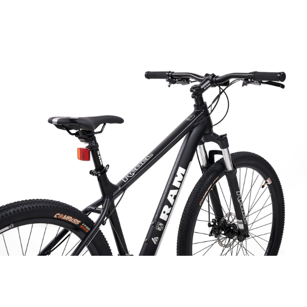 Bicicleta de montaña RAM Rebel Rodada 27.5 M2 21 Velocidades Mtb Aluminio Color Negra