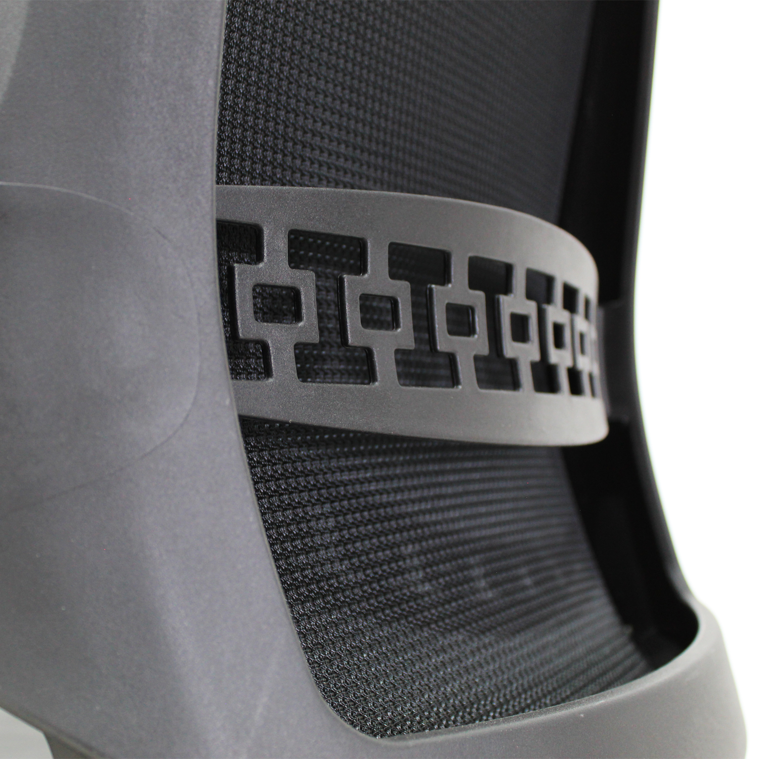 Silla de Oficina Directiva Lugo JM-530D PU Soporte Lumbar Negra Mundo In