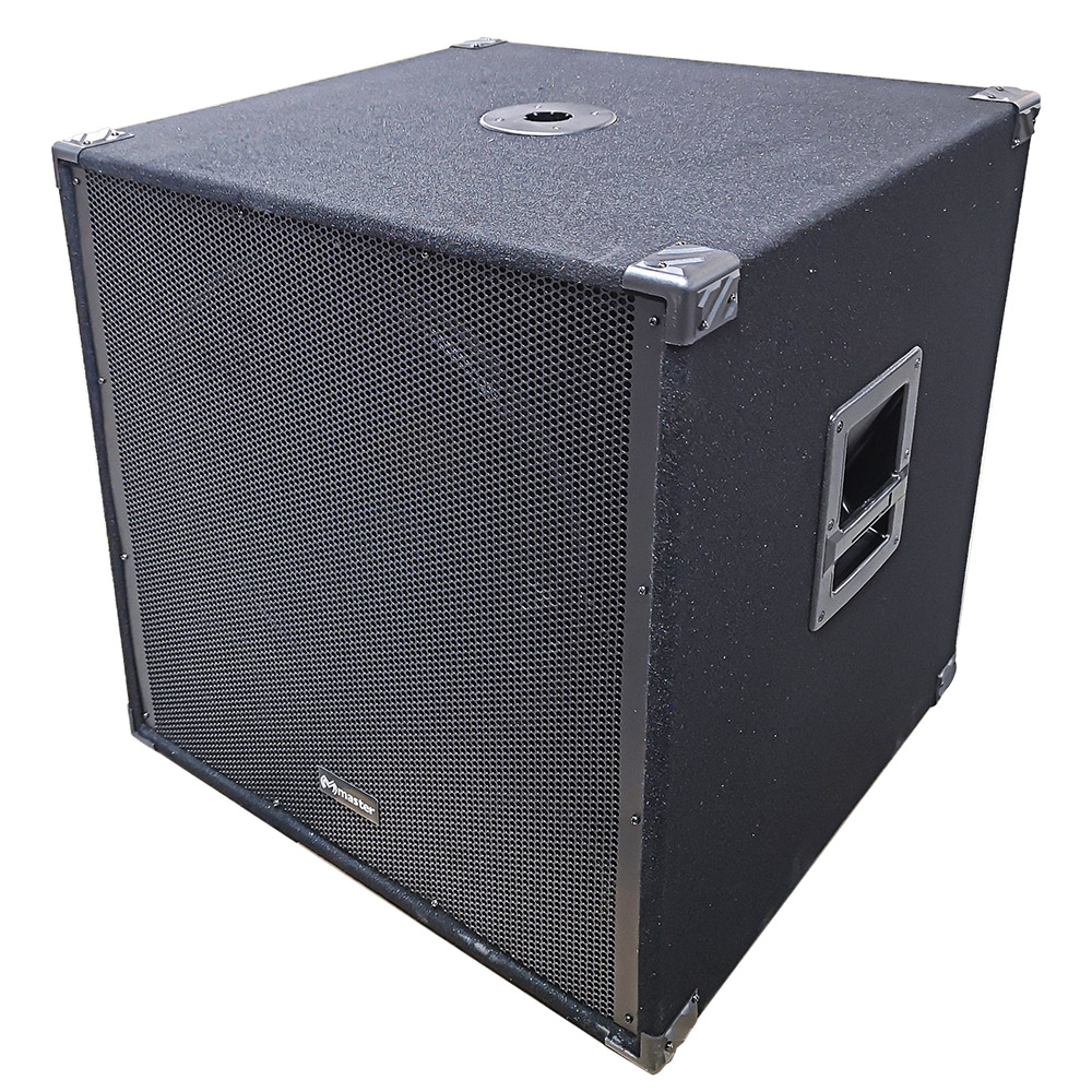 Bafle Amplificado Subwoofer con 7000 Watts de Potencia Musical Conexion Bluetooth Reproductor USB Entrada Auxiliar Canon y Dos Salidas de Linea Mezcladas / Master / MAHM-BOOM18A 