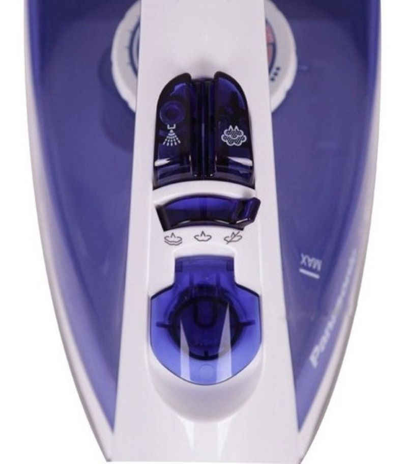 Plancha Panasonic NI-E500CR Suela en Forma de U para Circular el Vapor