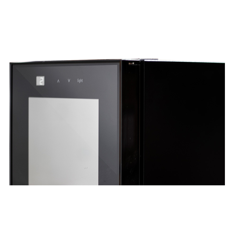 Cava Enfriadora de Vinos Frigidaire 8 Botellas con control de Temperatura Negra