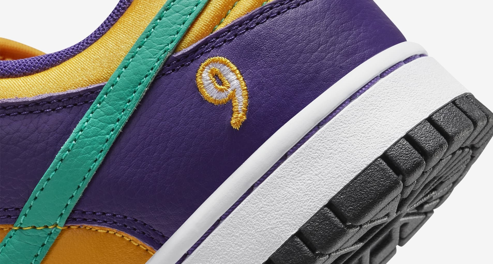 Tenis Nike Dunk Low Edicion Especial Lisa Leslie 