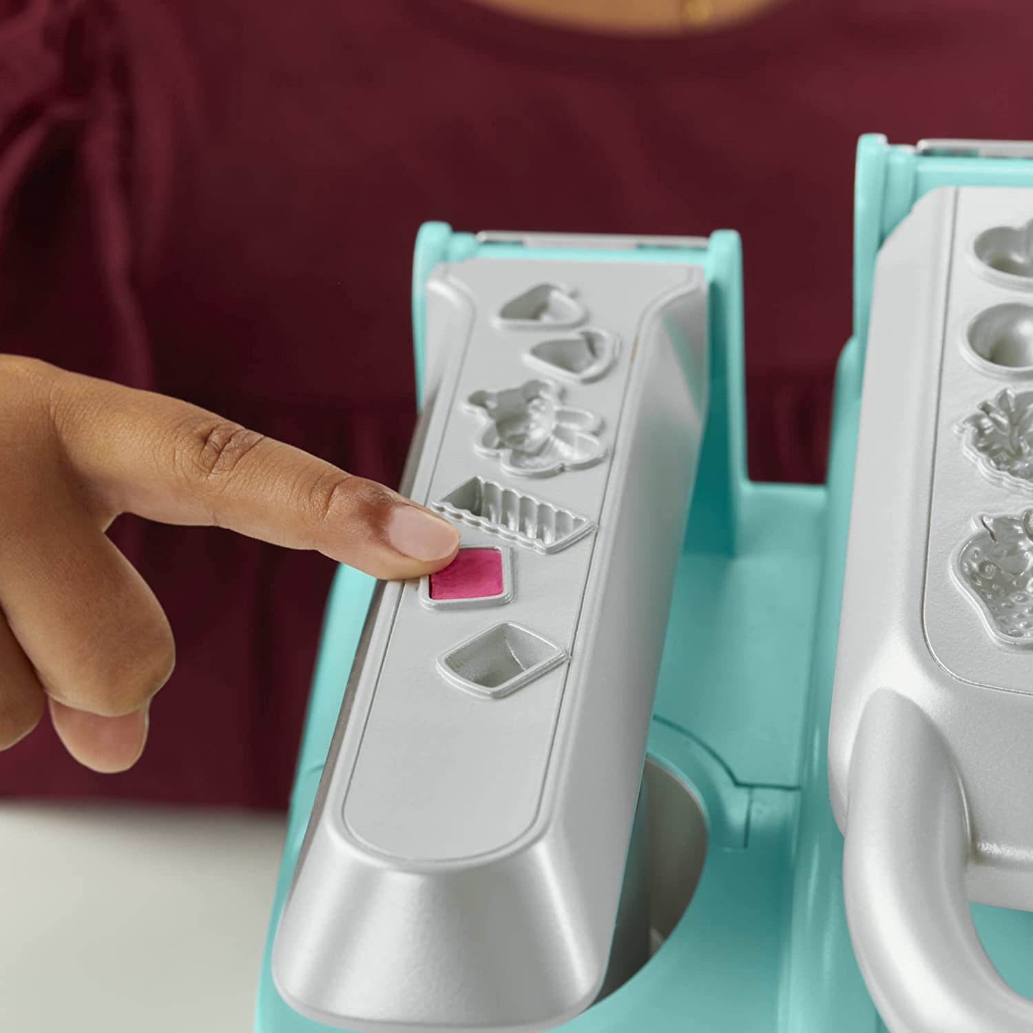 Play Doh Kitchen Creations Cafeteria Colorida