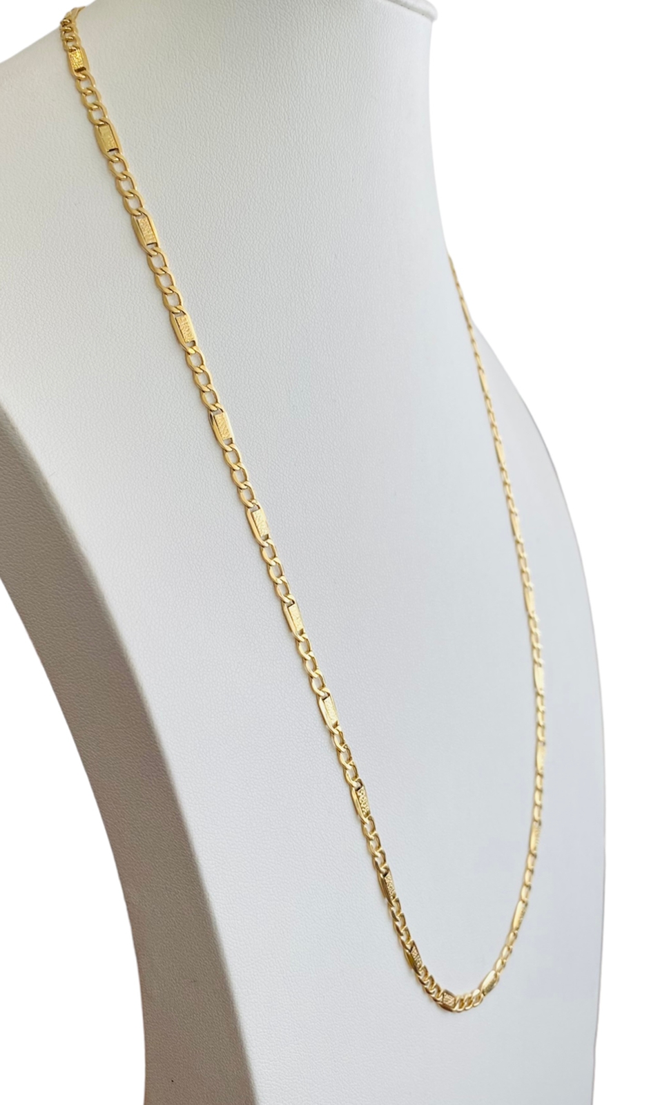 Bonita cadena estilo espejo en oro de 10 kilates