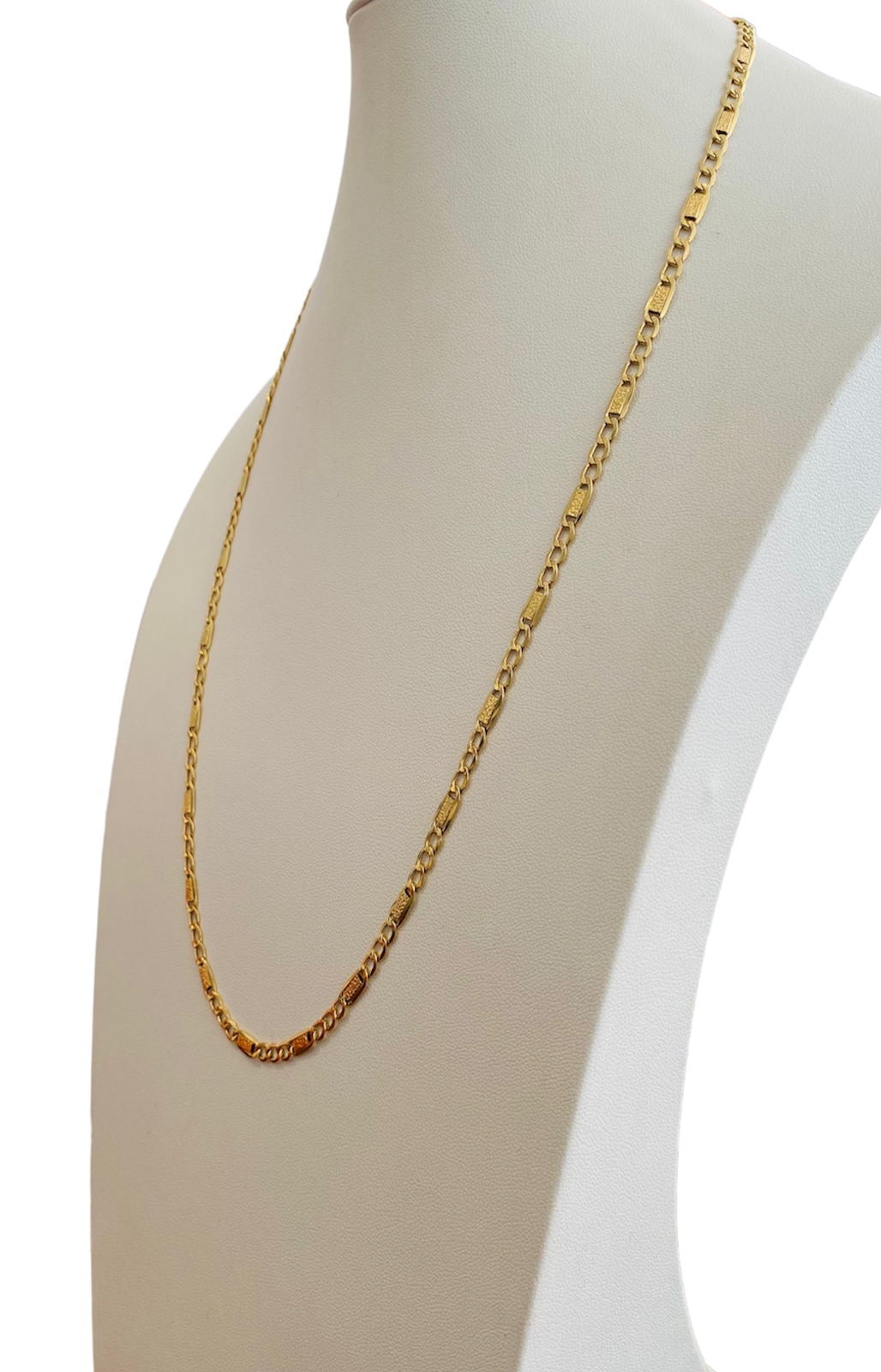 Bonita cadena estilo espejo en oro de 10 kilates