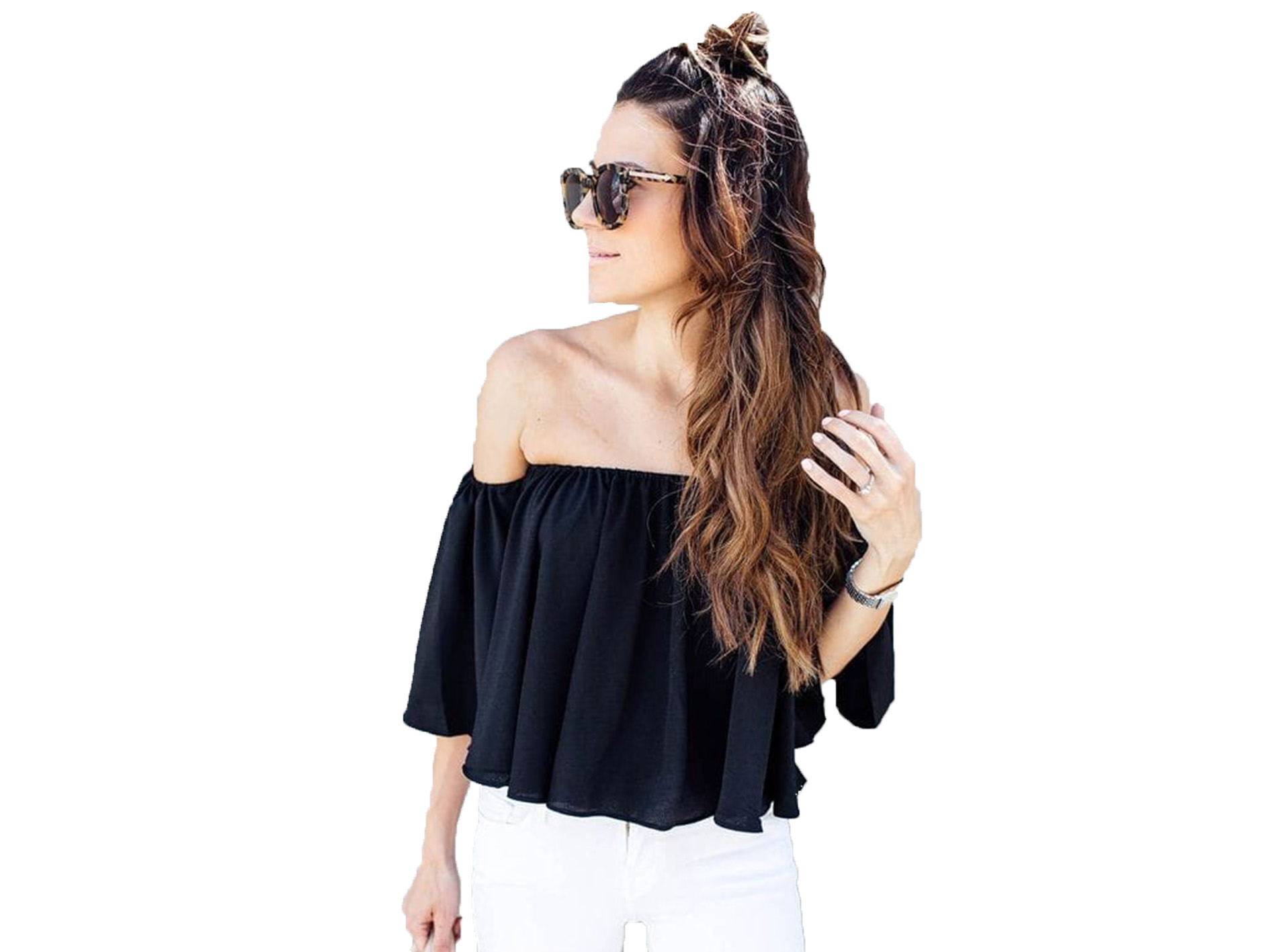 Blusa con hombros descubiertos coqueta .