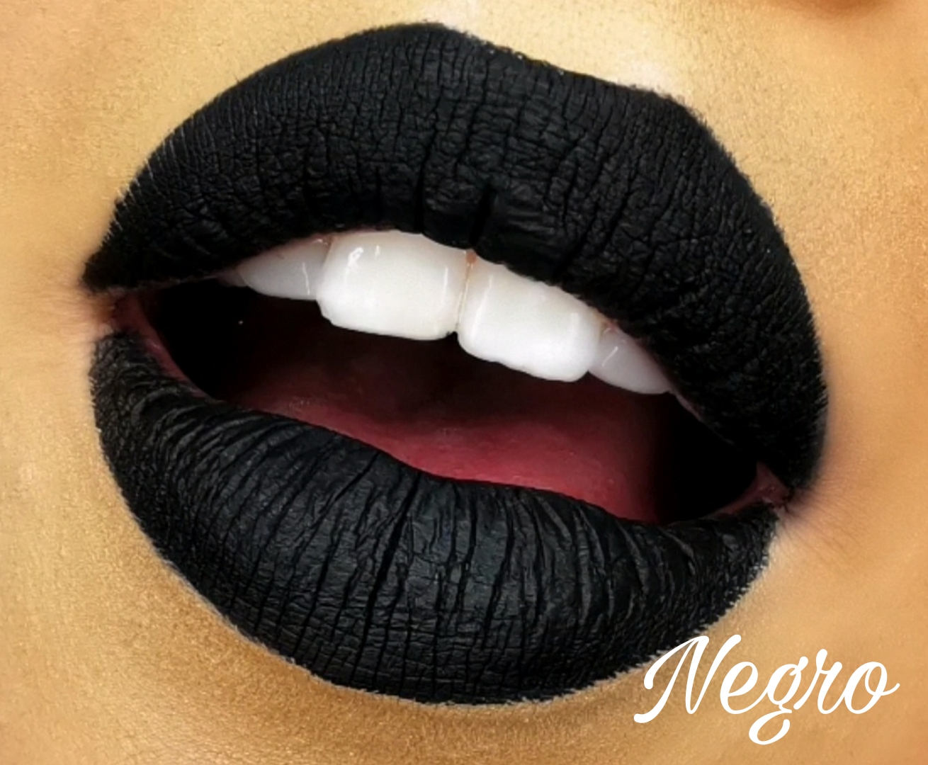 Labial Mate Indeleble Organico Color Negro Mia Terra Cosmetics