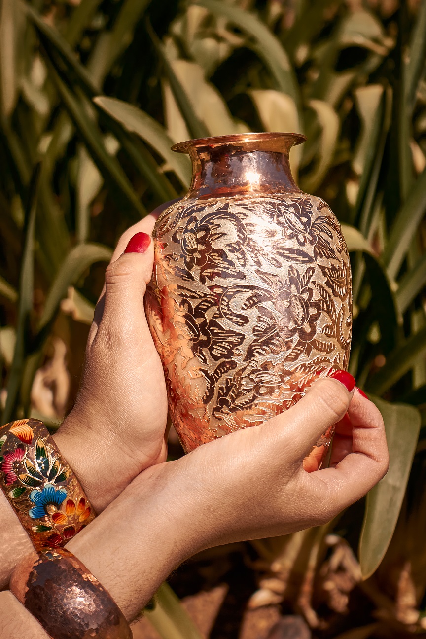  Jarrón o Florero de Cobre Pulido Y Baño De Plata Hecho Artesanalmente 