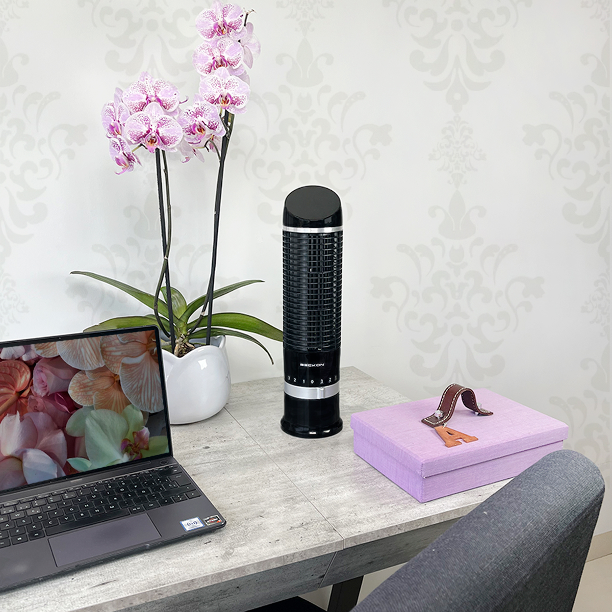 Ventilador de torre para escritorio buró 41cm Beckon BV-11 Negro