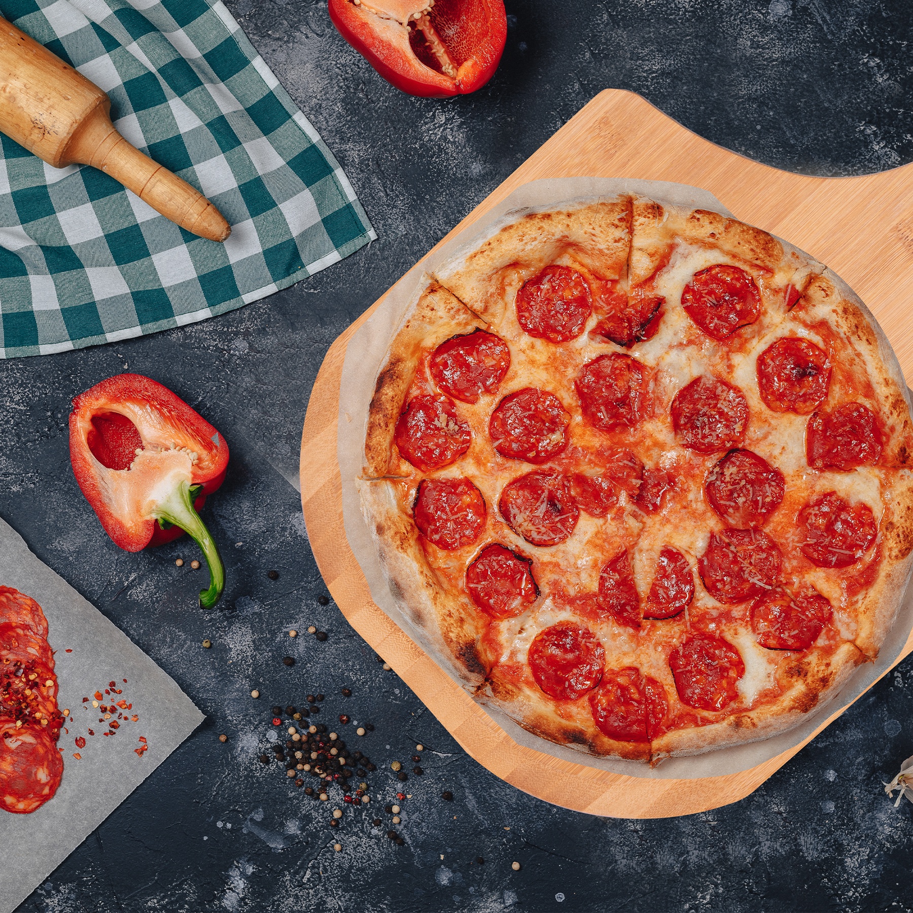 Tabla pala para pizza cuadrada de bambú Tutti