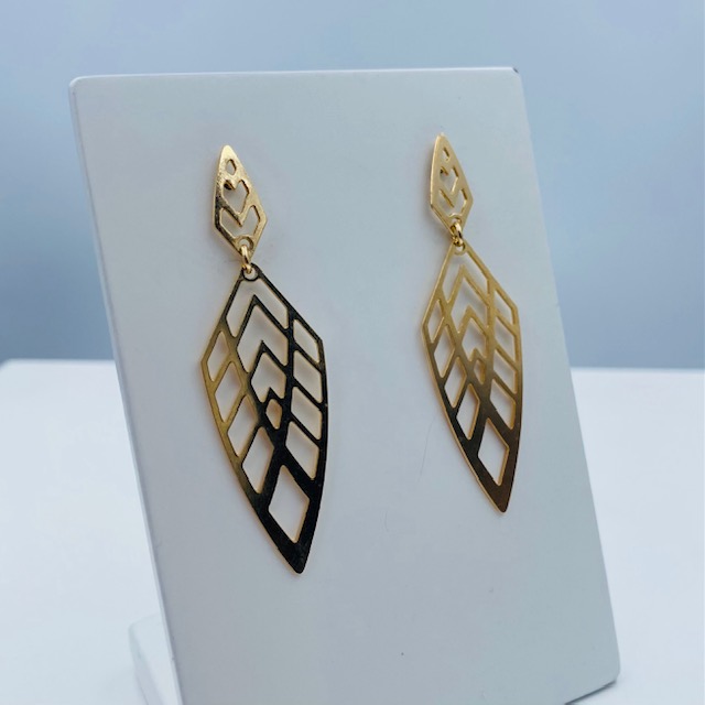 Aretes Largos Modernos Bañados en oro 18K-Dorados