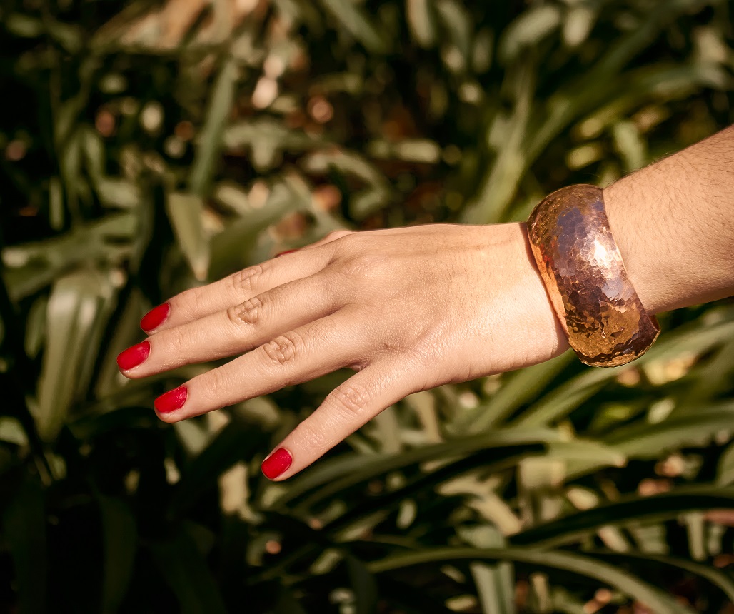 Pulsera o Brazalete de Cobre Martillado Pulido. Hecha Artesanalmente.