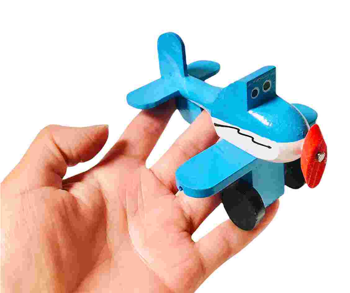 Avioncito colorido de madera juguete típico mexicano