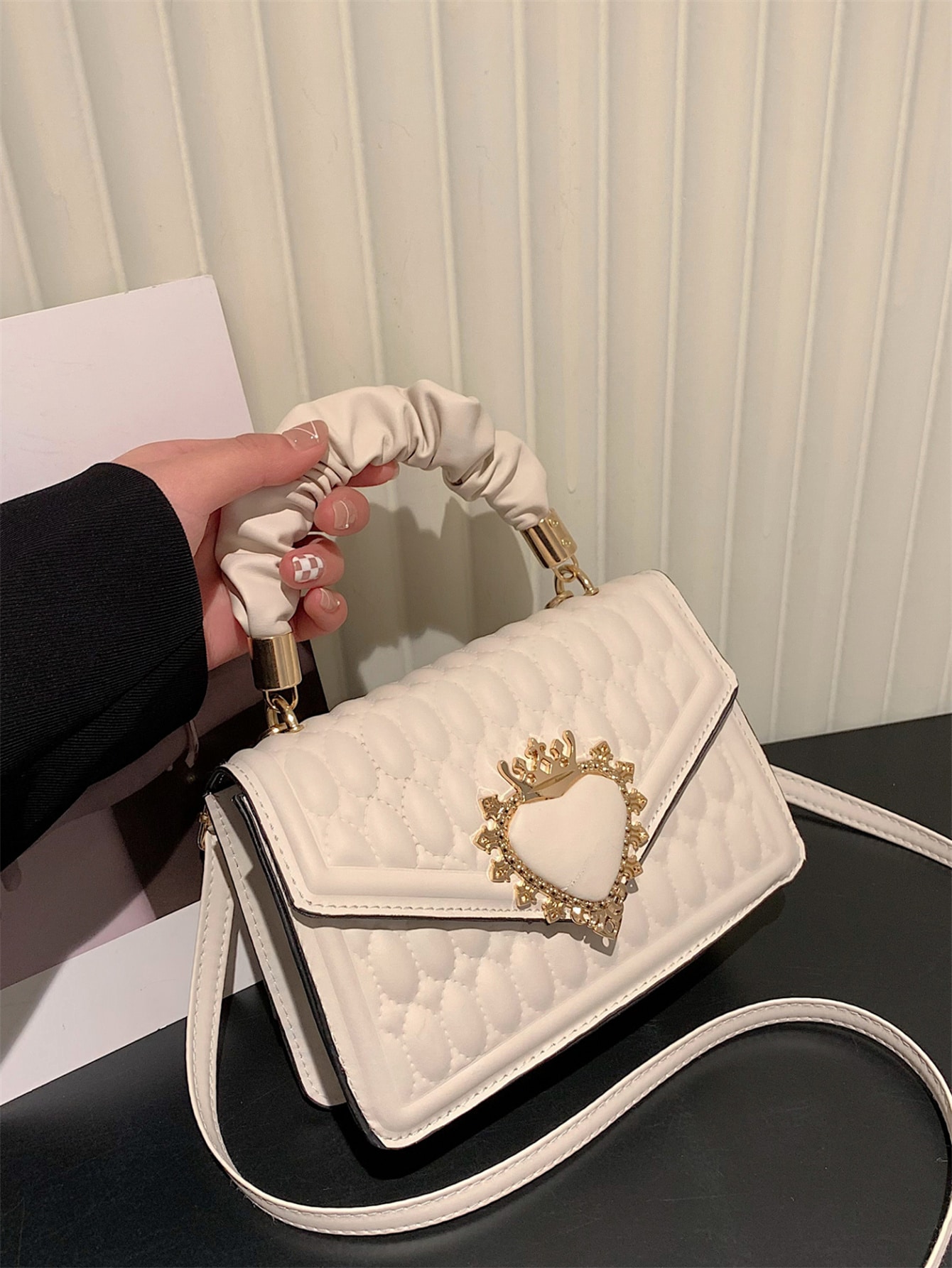 Bolsa de Dama de Lujo Adornada Elegante Color Blanco Crossbody 