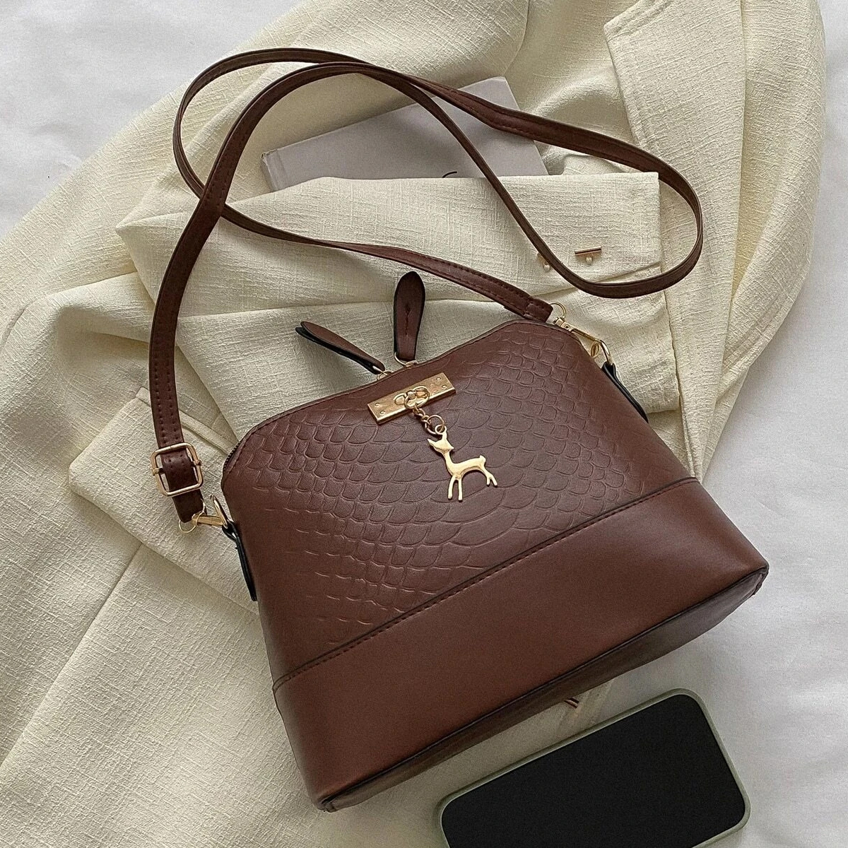 Bolso de Dama Casual Correa ajustable Textura Serpiente, cuero sintetico Pu, Elegante Color Marron Crossbody