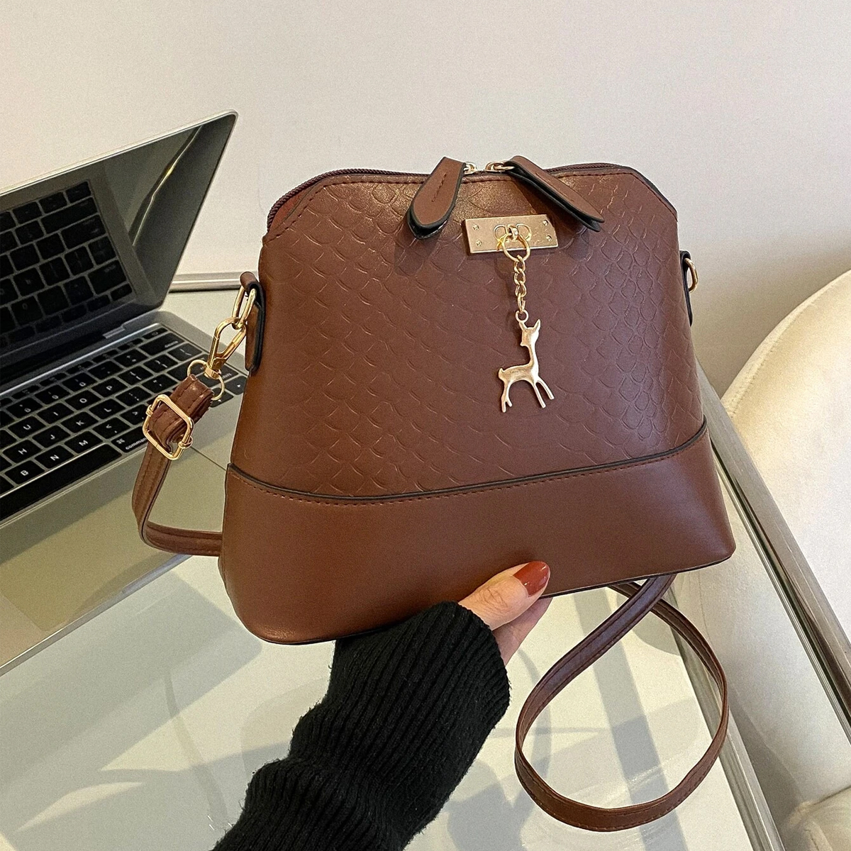 Bolso de Dama Casual Correa ajustable Textura Serpiente, cuero sintetico Pu, Elegante Color Marron Crossbody