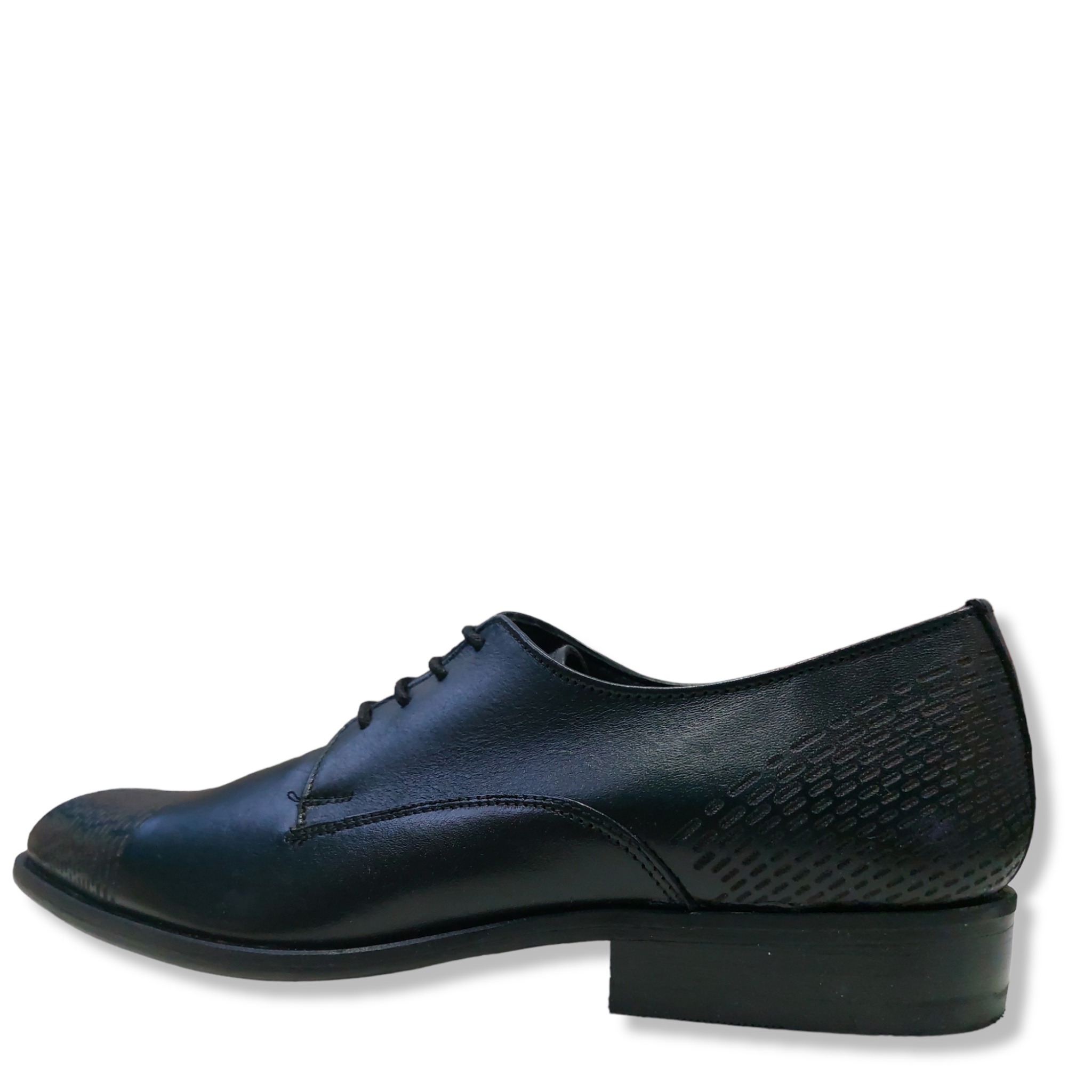 Zapato tipo choclo para caballero con textura Moderof