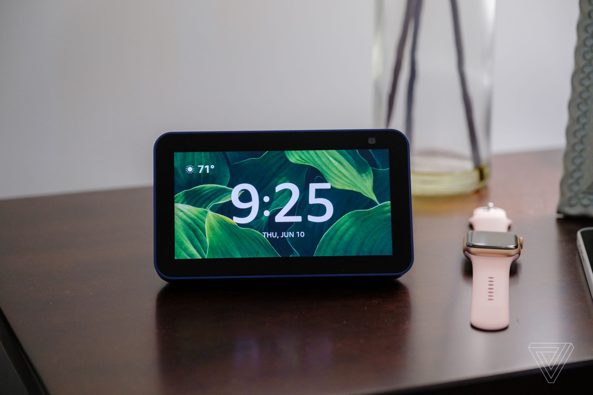 Bocina Asistente de Voz Inteligente con Pantalla 5'' pulgadas Negro Amazon Echo Show Alexa 5