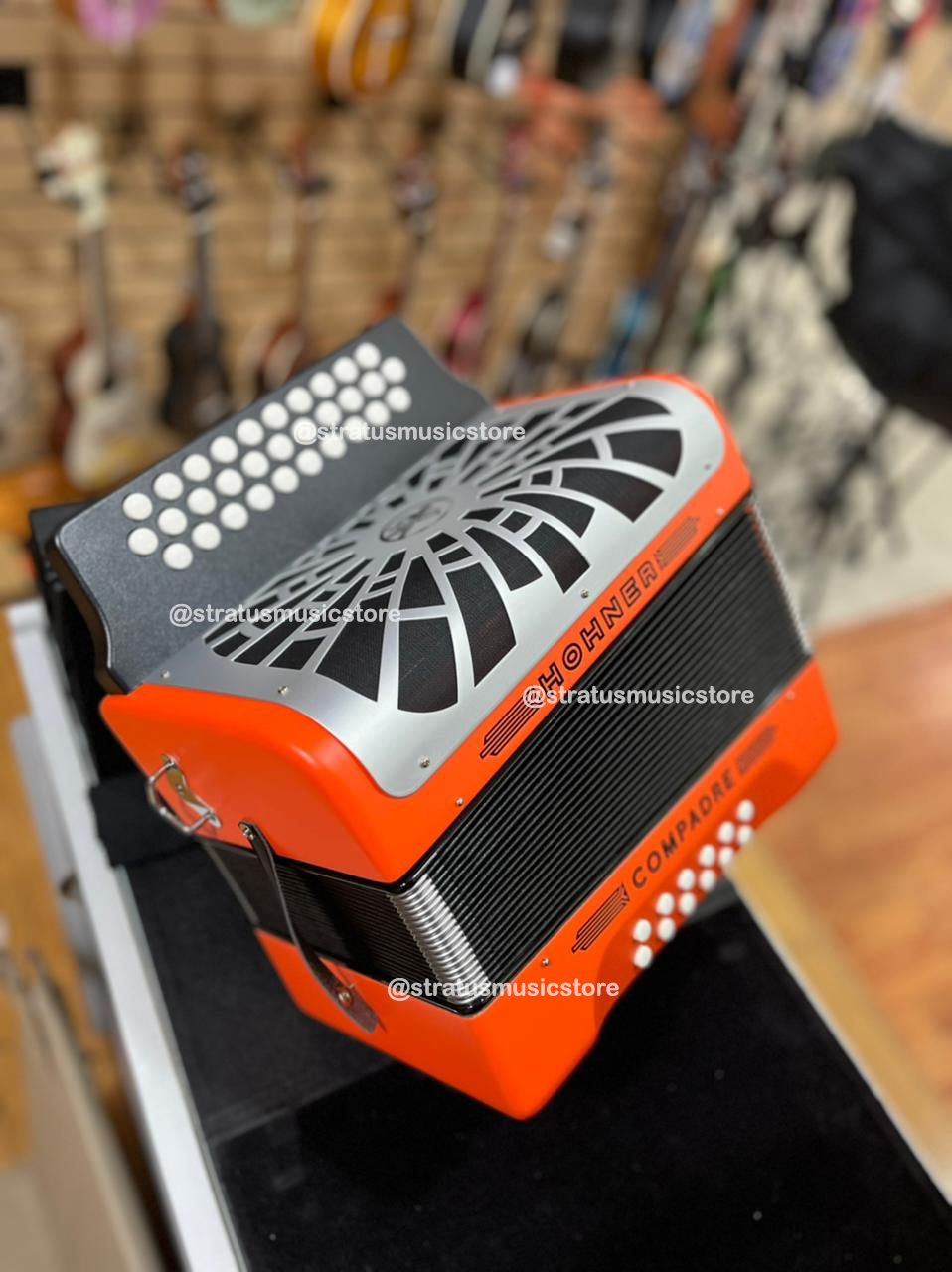 Acordeón Hohner A48231 Diatónico Naranja C/Funda 